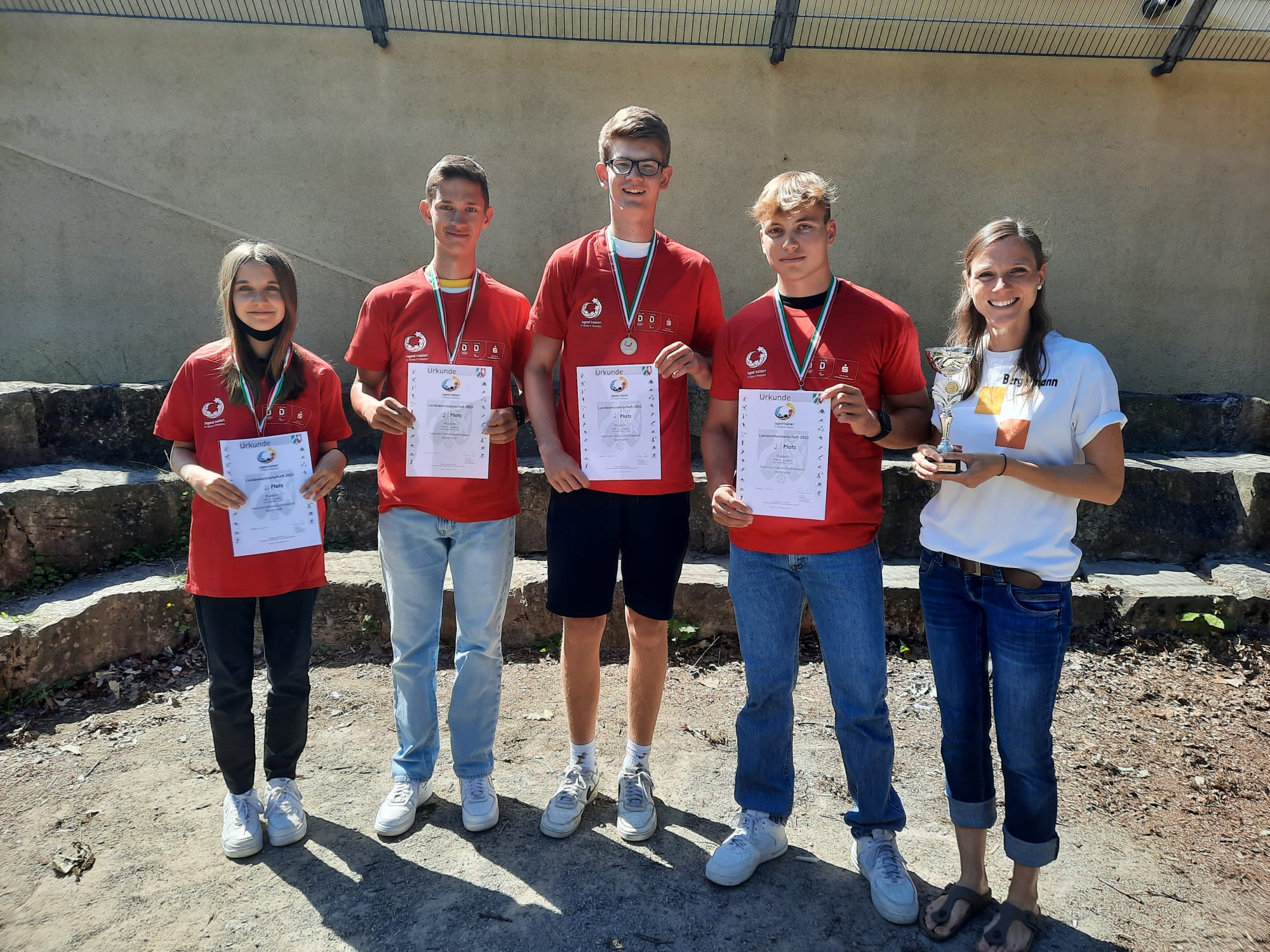 SchülerInnen des HHGs erfolgreich bei der Landesregatta und den Landesmeisterschaften NRW