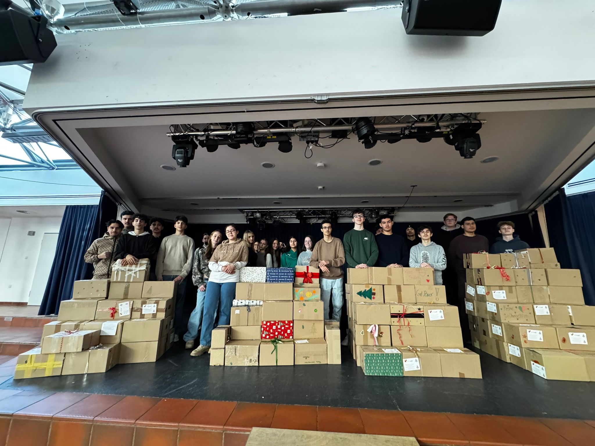 HHG Weihnachtspakete 2025